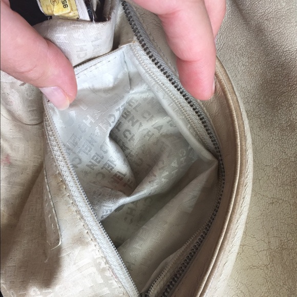 ❤️TRADED❤️CHANEL IVORY CHAIN CLUTCH HANDBAG QUILT - Picture 6 of 8